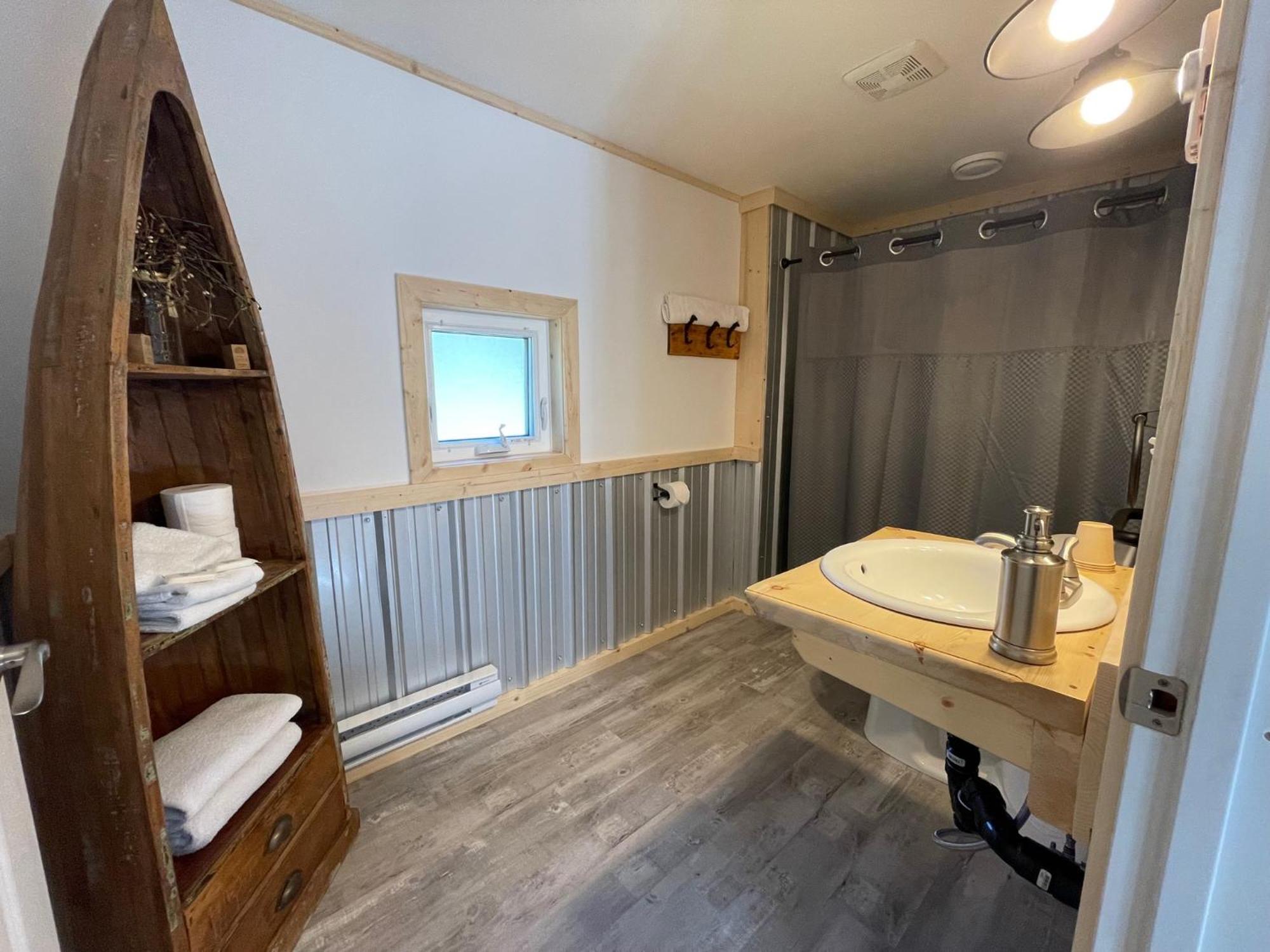 Mount Logan Ecolodge & Retreat Center Haines Junction Εξωτερικό φωτογραφία