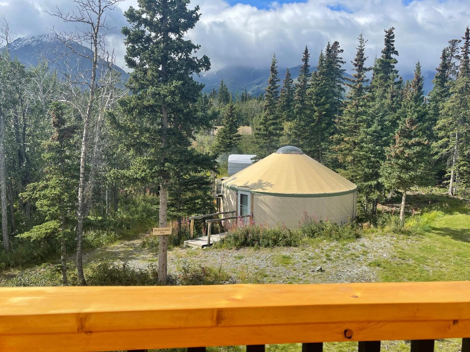 Mount Logan Ecolodge & Retreat Center Haines Junction Εξωτερικό φωτογραφία