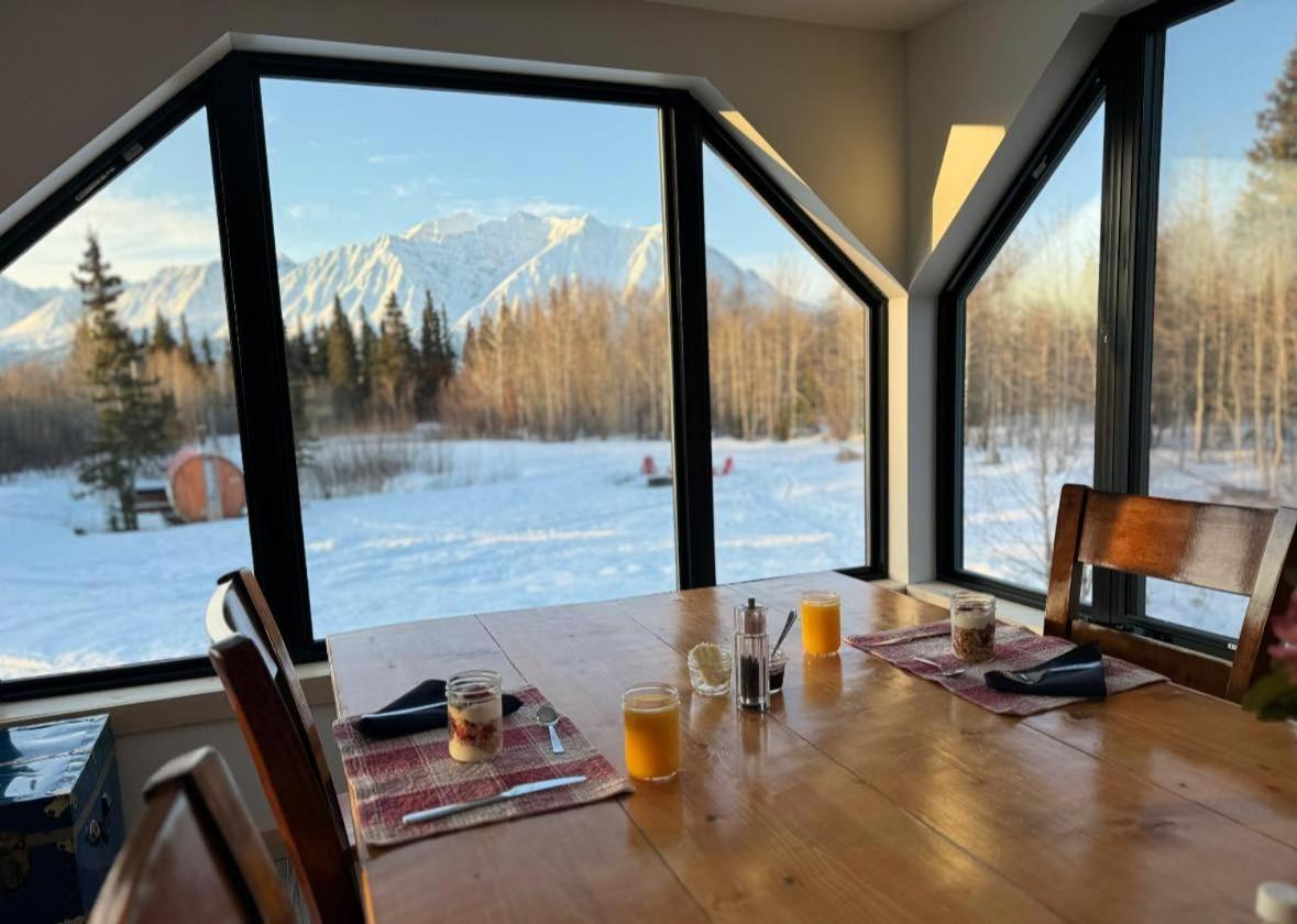 Mount Logan Ecolodge & Retreat Center Haines Junction Εξωτερικό φωτογραφία